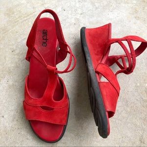 Arche red suede t-strap cut out Wedges Sandals
